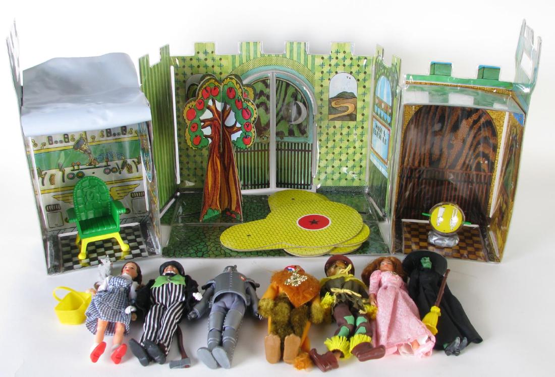 Vintage Wizard of Oz Emerald City Playset, Figures