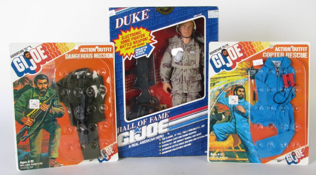 Vintage G.I. Joe "Duke" Figure with Outfits (1 of 5)