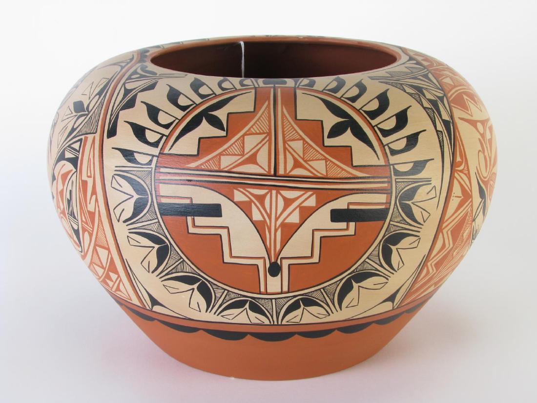 Jacqueline Toya Jemez Pottery Jar (1 of 4)