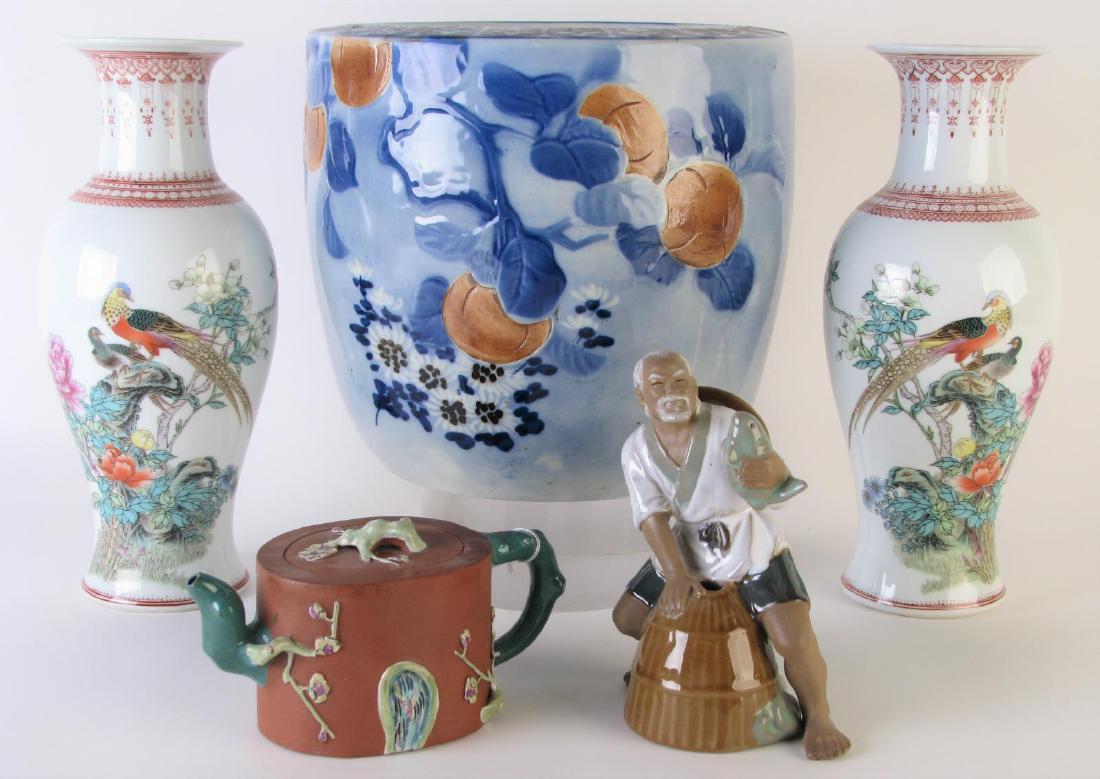 Group of Oriental Decorated Pottery and Porcelain (1 of 4)