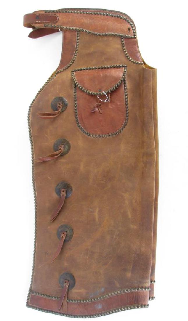 Wild Bill Cleaver Batwing Leather Chaps (1 of 3)