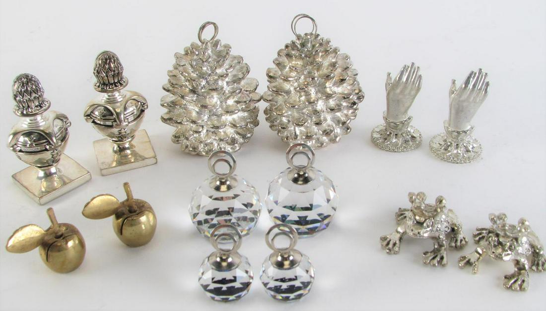 Large Collection of Place Card Holders, Swarovski: A large collection of place card holders including twenty-four Godinger silver plate holders; twenty faceted Swarovski crystal sphere holders (six with gold tops); six miniature faceted crystal sphere