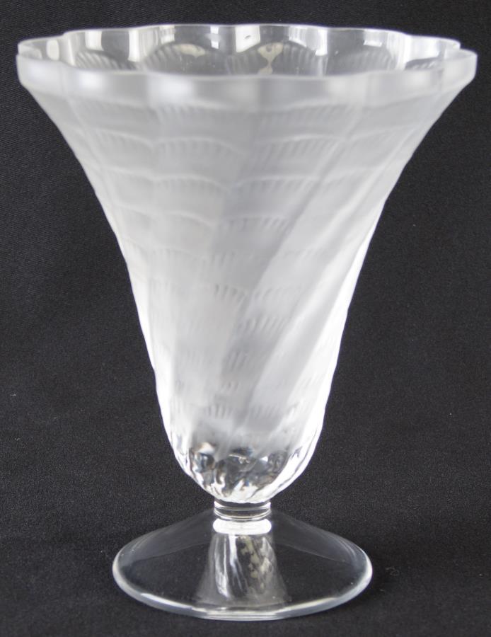 Lalique 'Lucie' Crystal Vase (1 of 3)