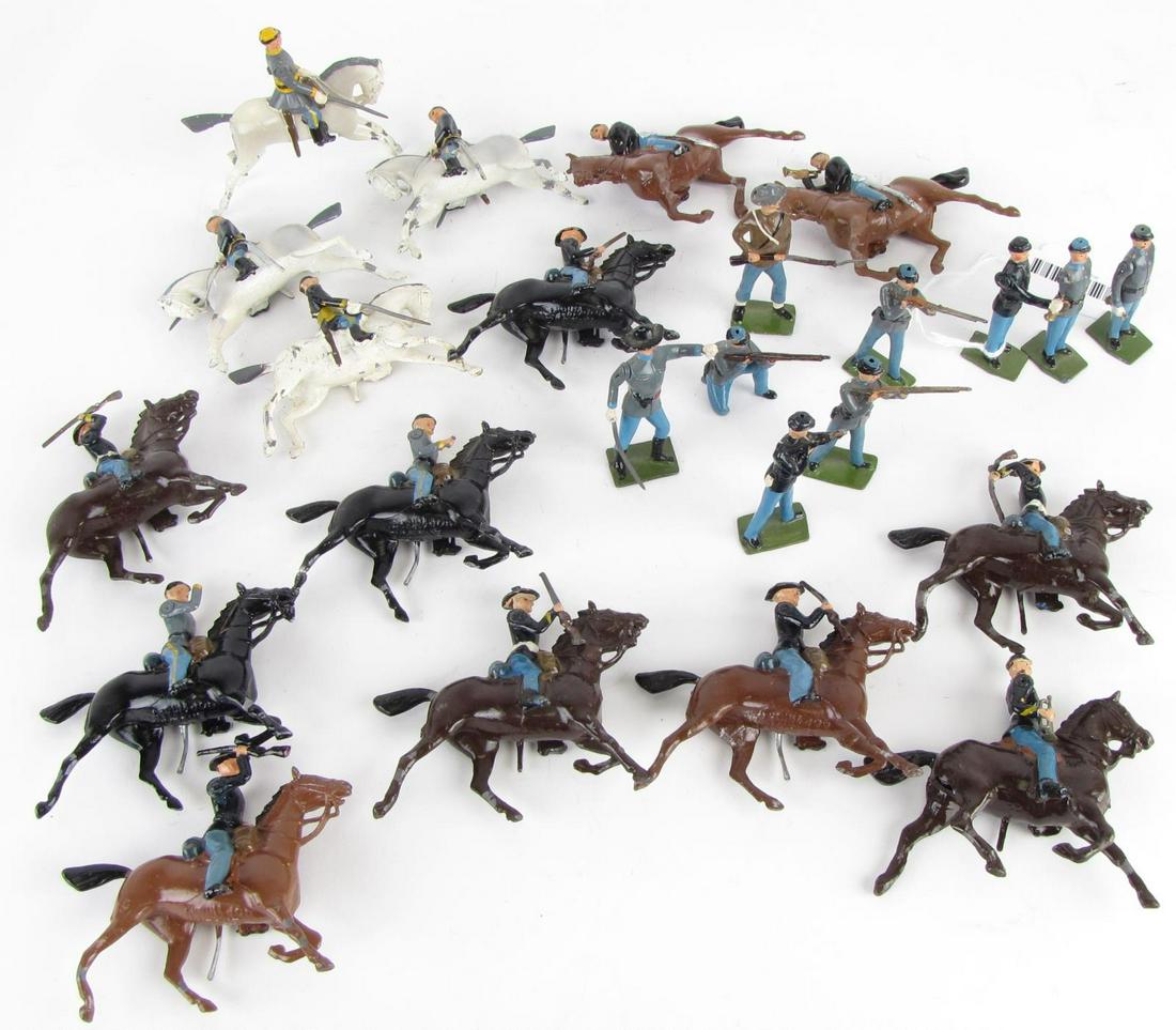 24 Britains Union and Confederate Soldiers (1 of 4)