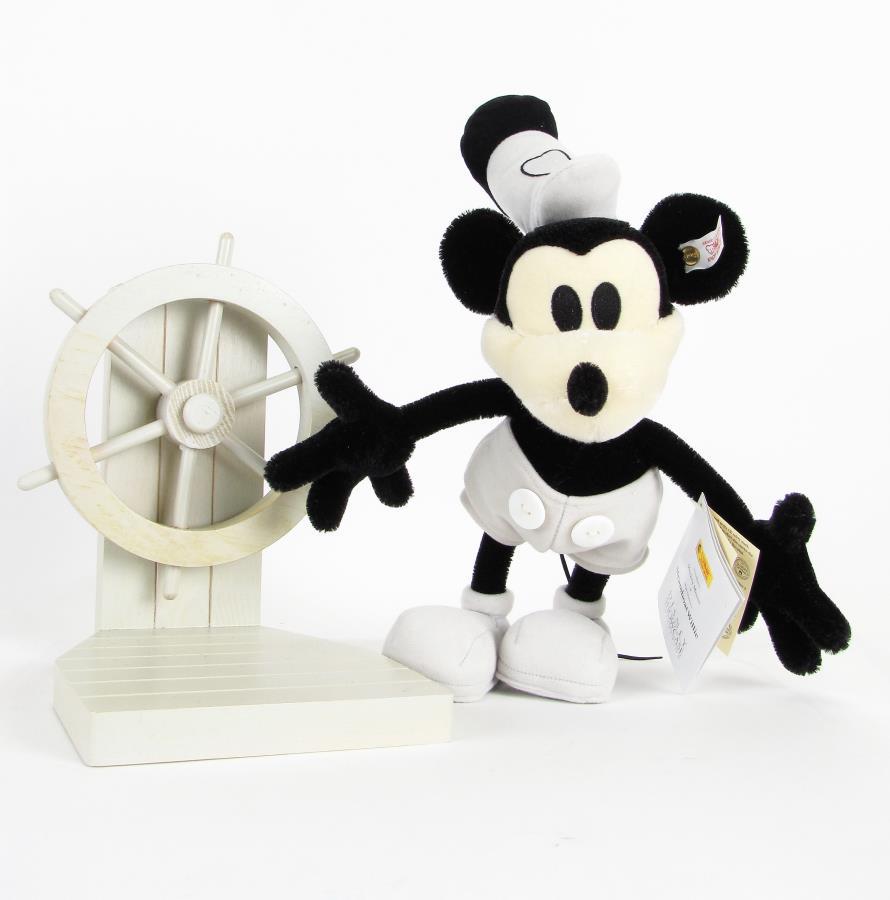 Steiff Disney Showcase Collection Steamboat Willie (1 of 6)