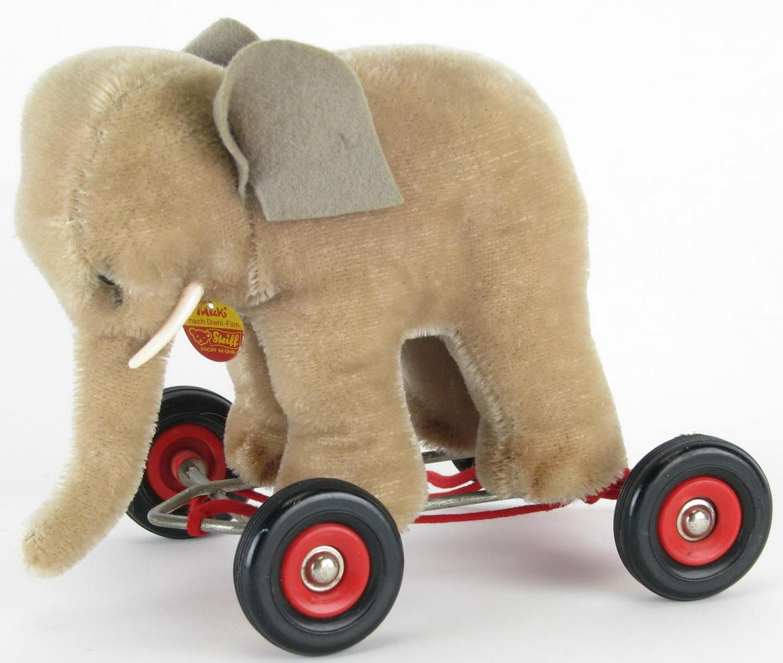 Steiff Elephant on Wheels Pull Toy (1 of 7)