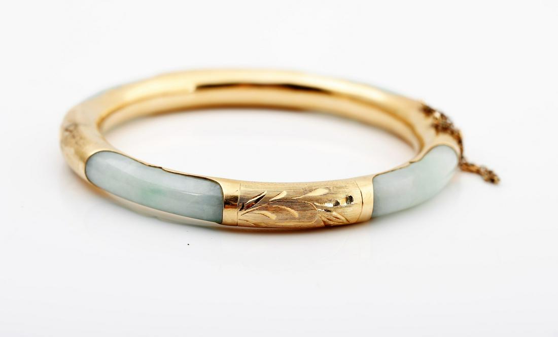 14K YG LIGHT GREEN NEPHRITE JADE BRACELET (1 of 1)