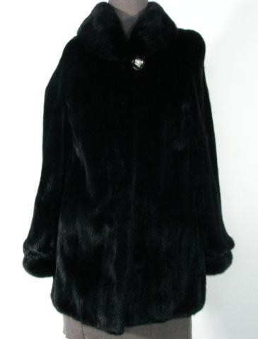 Ranch Female Mink Jacket: Ranch Female Mink Jacket , Size Med , Length 31 , Retail Price $7,795 , Stock # 020198