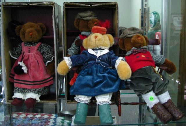 Group of Gund Collector Bears: Group of Gund Collector Bears including four 16" bears, two in boxes, selling with a doll sized Windsor style settee (16.5" wide)