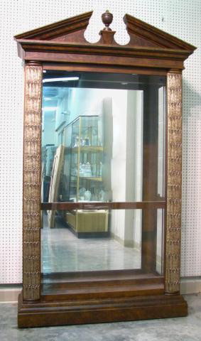 Large Pulaski Glass and Wood Display Cabinet: Large Pulaski Furniture glass and wood display cabinet, very ornate with interior lighting, 89" high, 53" wide, 16" deep, with four glass shelves