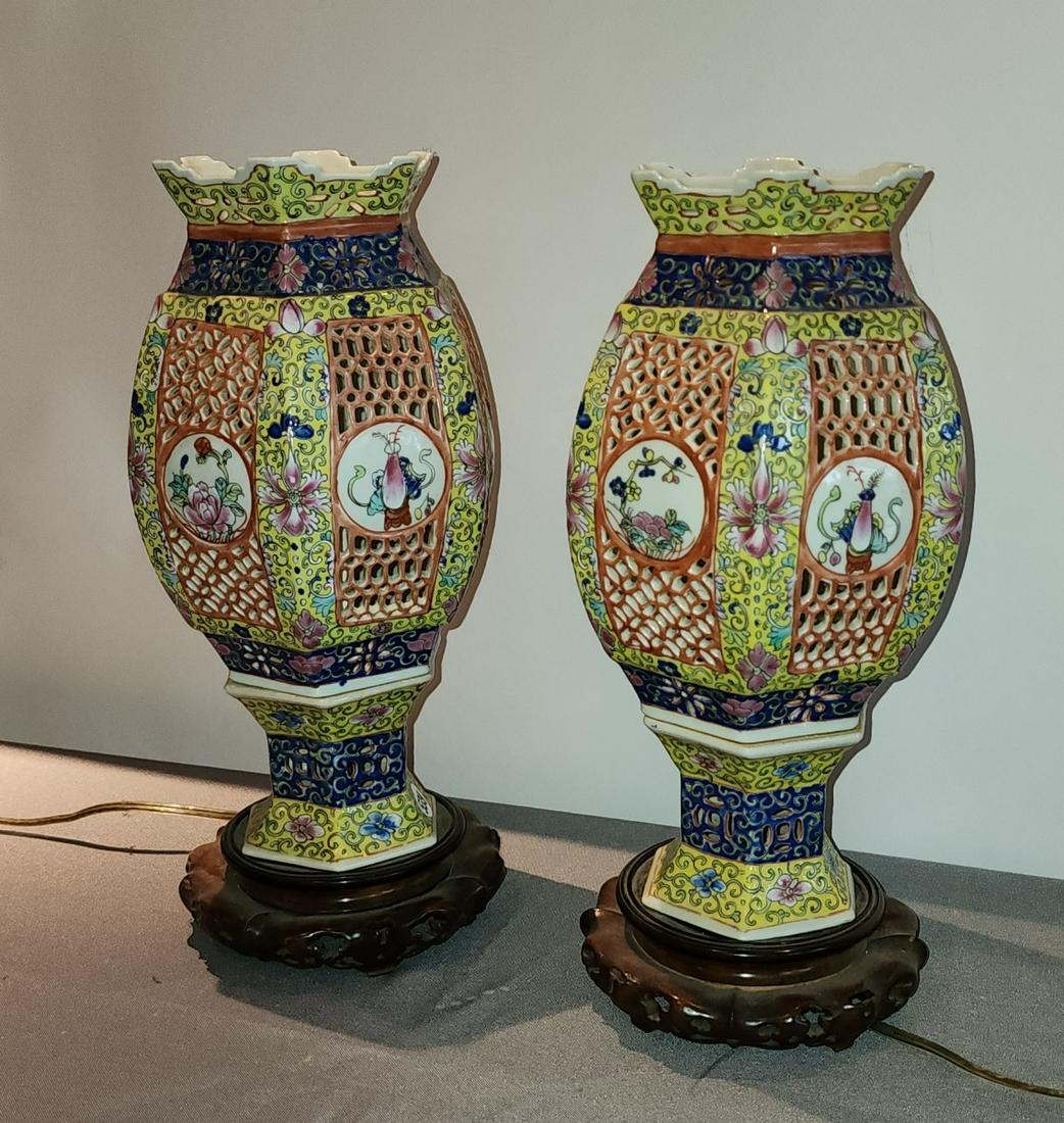 Pair of Chinese Porcelain Table Lamps (1 of 5)