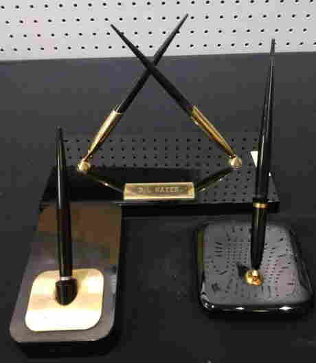 Pens & Writing Instruments