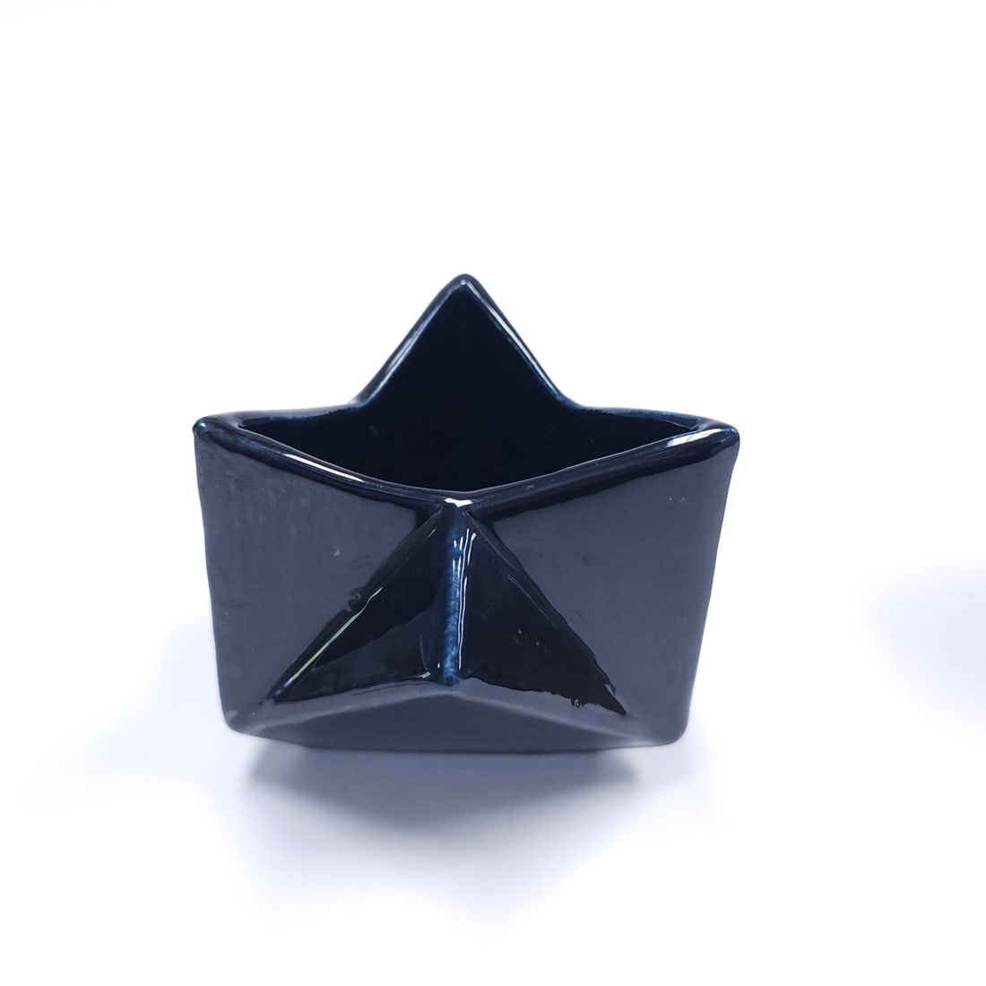 Muncie Pottery Rombic Star Vase, Shape 312 (1 of 5)