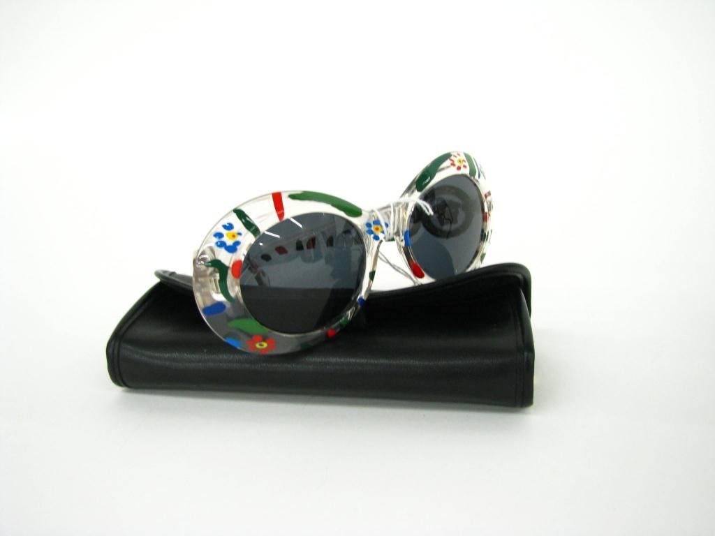 Gianni Versace "Jackie O" Sunglasses: Gianni Versace "Jackie O" hand painted oversized sunglasses with medusa head detail; MOD 418 COL C1D in original case