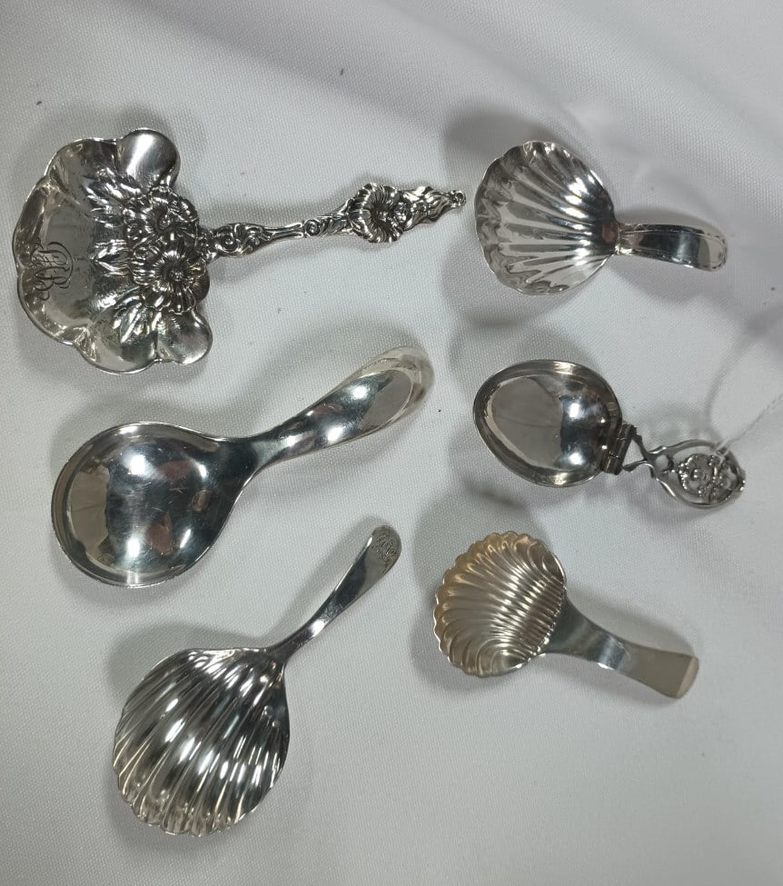 Collection of 6 Sterling Tea Caddy Spoons (1 of 2)