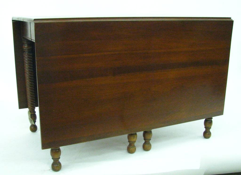 Antique Cherry Drop Leaf Dining Table: Antique Cherry Drop Leaf Dining Table with turned post legs, double gate-leg, nice quality furniture, 28" x 44", plus two 23" drop leaves