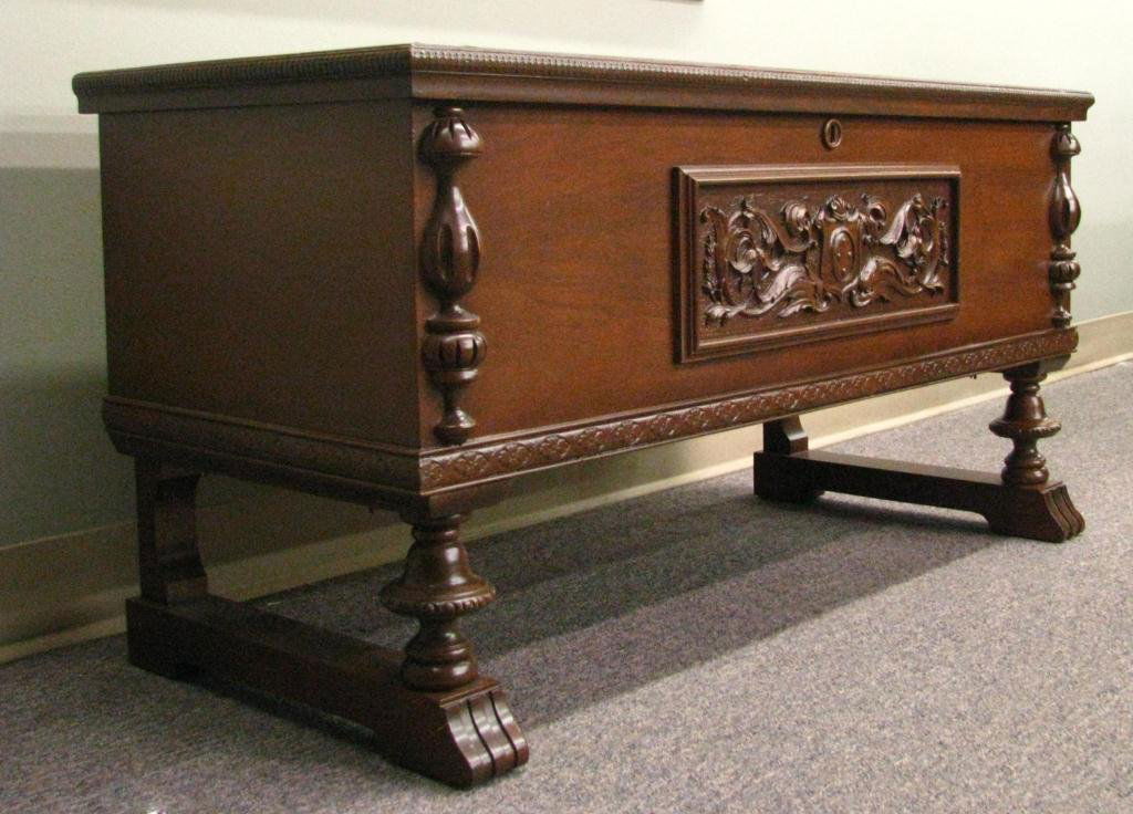 65 Vintage Roos Cedar Chest