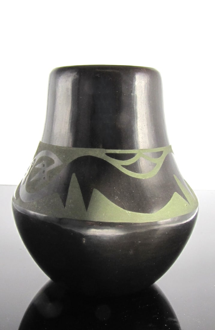 Than Tsideh Native American Miniature Vase (1 of 4)