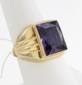 10K Yellow Gold Amethyst Ring