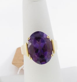 14K Yellow Gold Amethyst Ring