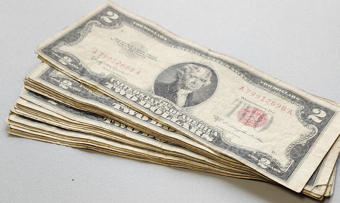 (26) 1953 $2 Red Letter Bills: A group of (26) red-letter $2 bills, all in circulated condition, some in Series A and Series B