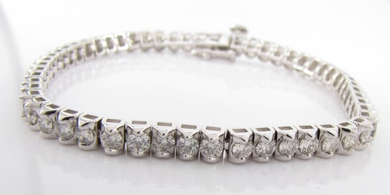 14K White Gold Diamond Tennis Bracelet, 5CT