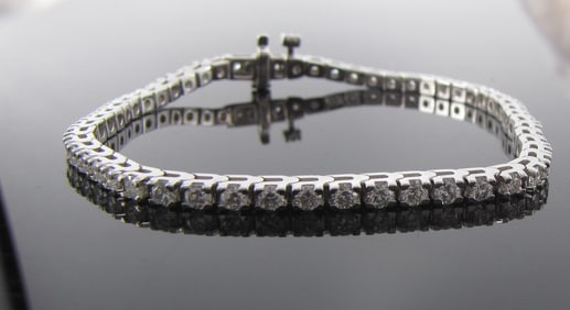 14K White Gold Diamond Tennis Bracelet, 3CT
