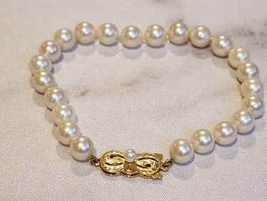 18K Yellow Gold Pearl Bracelet