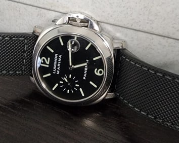 Panerai Luminor 40mm Wristwatch