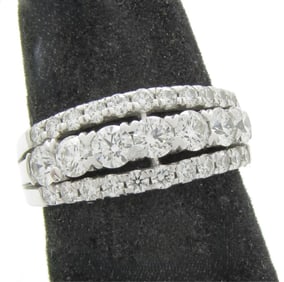 18K White Gold Hearts on Fire Diamond Band Ring