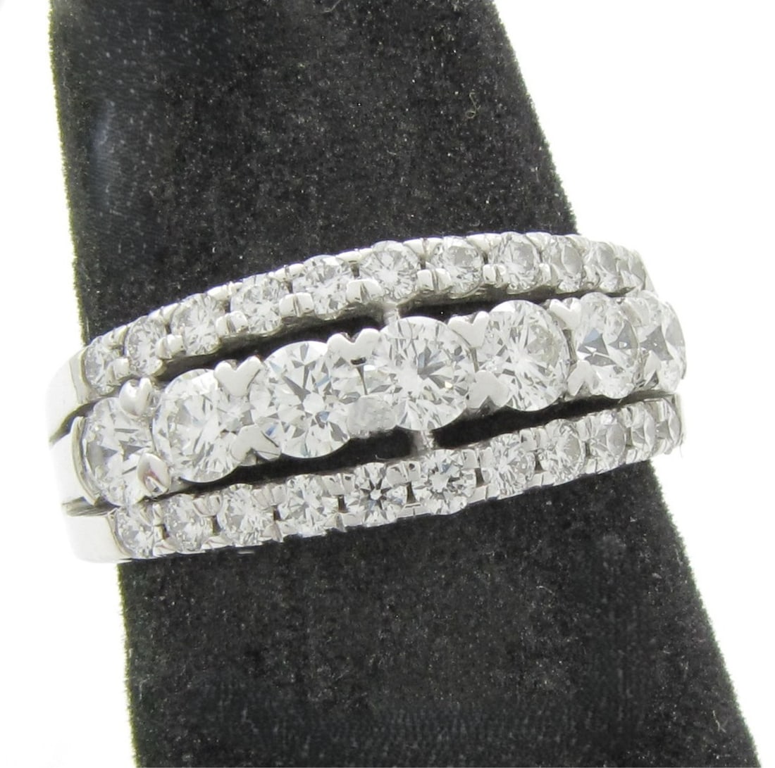 18K White Gold Hearts on Fire Diamond Band Ring (1 of 3)