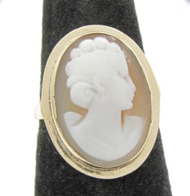 14K Yellow Gold Italian Shell Cameo Ring
