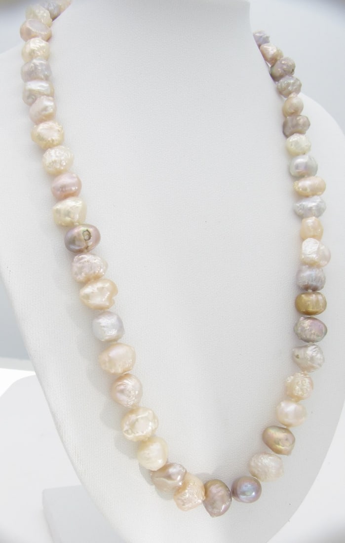 14K Freshwater Pearl Necklace (1 of 4)