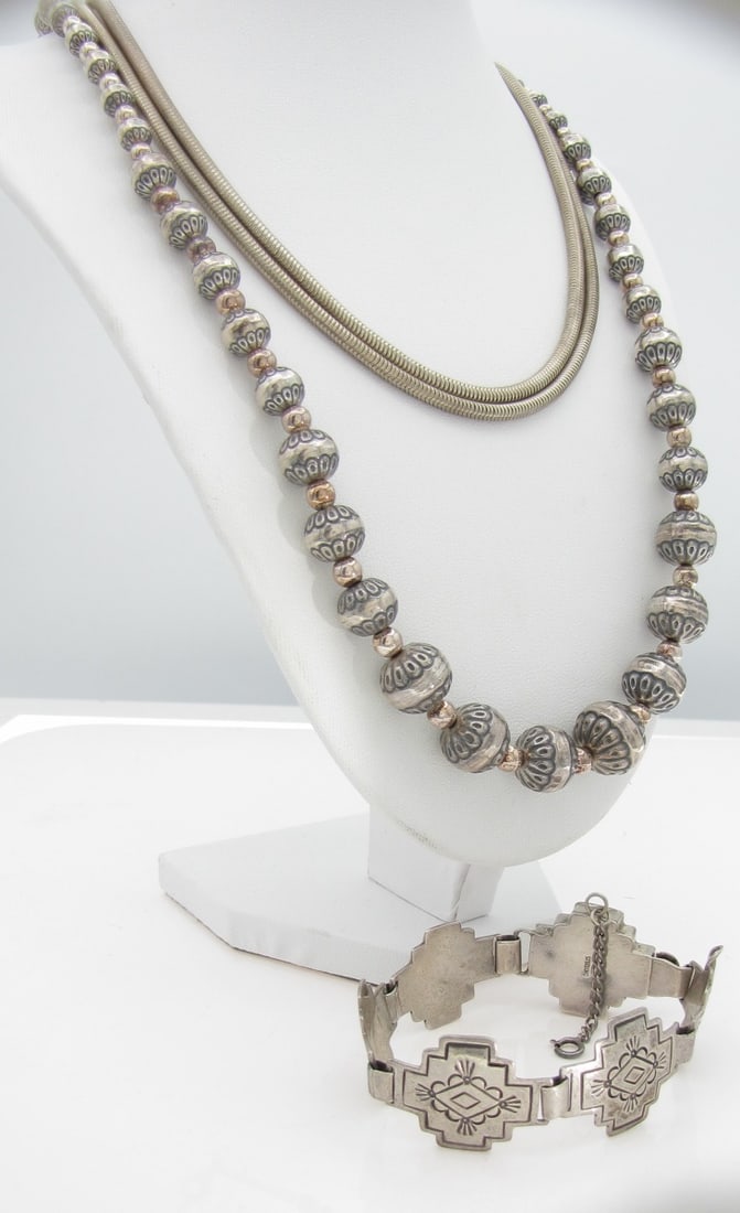 Sterling Silver Necklaces and Bracelet (1 of 9)