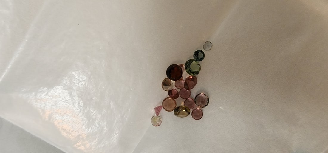 Loose Gemstones - 10