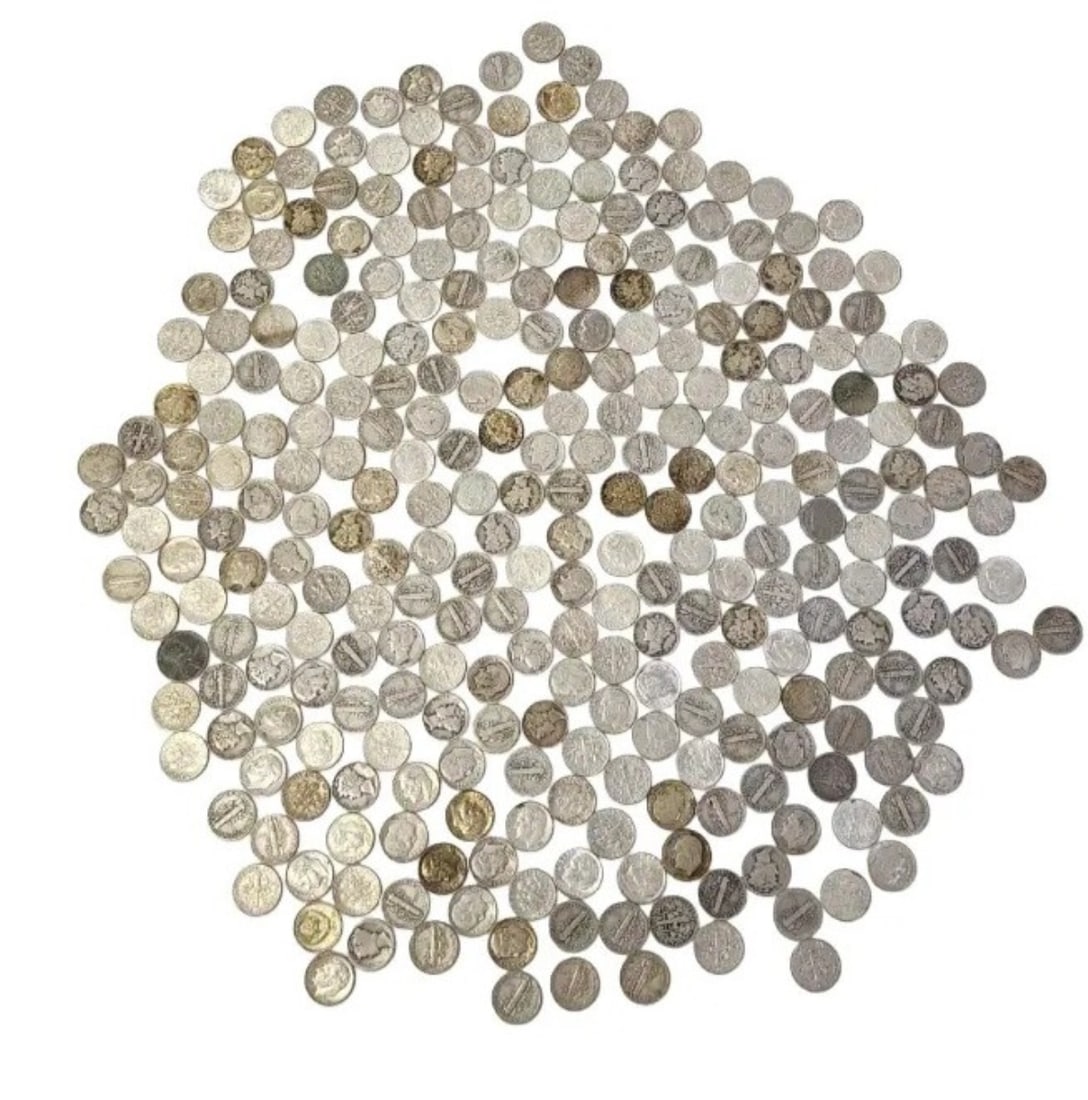 Hoard of Silver Dimes! Mercury, Roosevelt: A collection of silver dimes, Mercury and Roosevelt, not counted, but total weight is 1lb, 9.8oz