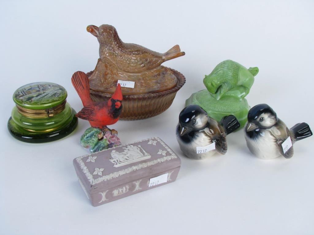 Group of Decorative Accessories, Greentown: A group of decorative accessories including Greentown chocolate slag bird on nest (unmarked); pair of Goebel porcelain bird shakers; Wedgwood lidded box; Royal Worcester cardinal figure; green slag bi