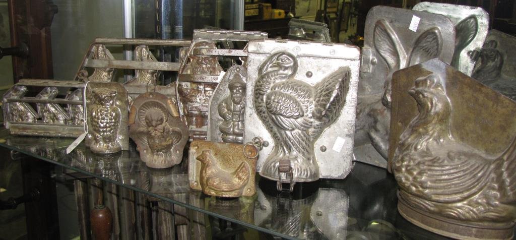 Group of Antique Jello and Candy Molds: A group of antique Jello and candy molds, ten in group including animals, Santa Claus, and others
