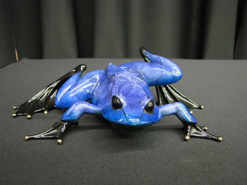 Tim Cotterill Frogman Bronze Sculpture: Tim Cotterill Frogman bronze sculpture, signed Frogman in casting, hand signed and numbered 271/5000, copyright '03, depicting a marbled finish blue frog, 9" wide