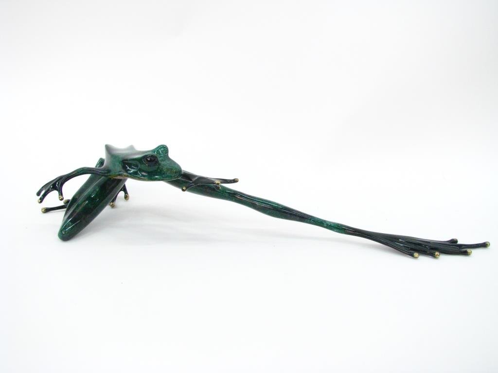 Tim Cotterill Bronze Sculpture "Yo": Tim Cotterill "Frogman" bronze sculpture, entitled "Yo", #531/750, signed and dated '96, 22.5" long, with C of A