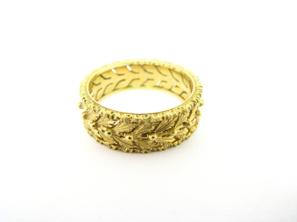18K Yellow Gold Buccellati Band Ring: An 18K yellow gold Buccellati band ring, size 7.25", 3.7dwt