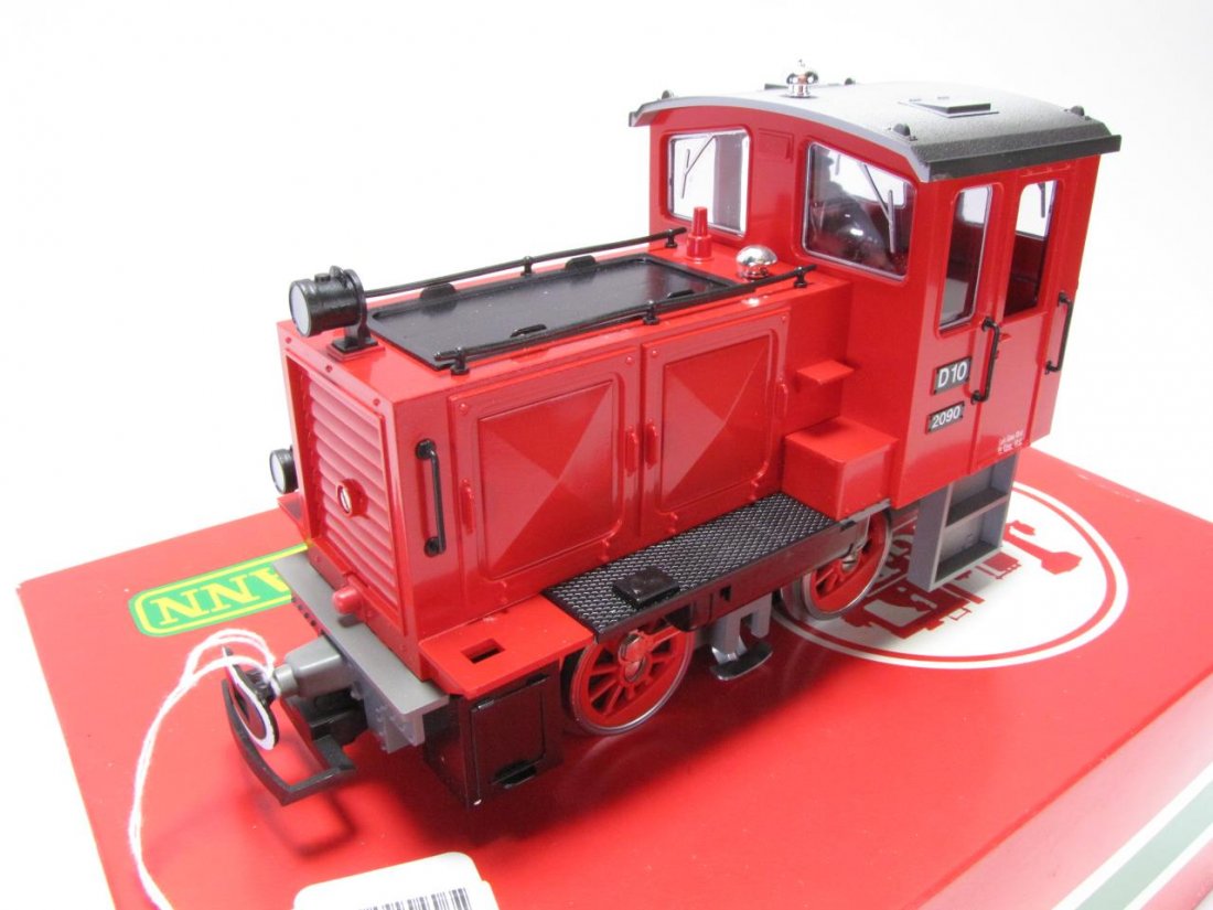 LGB G Scale #2090 Switcher Diesel Locomotive: LGB G Scale #2090 Switcher Diesel Locomotive, red in color, measuring 9" in length, with original box
