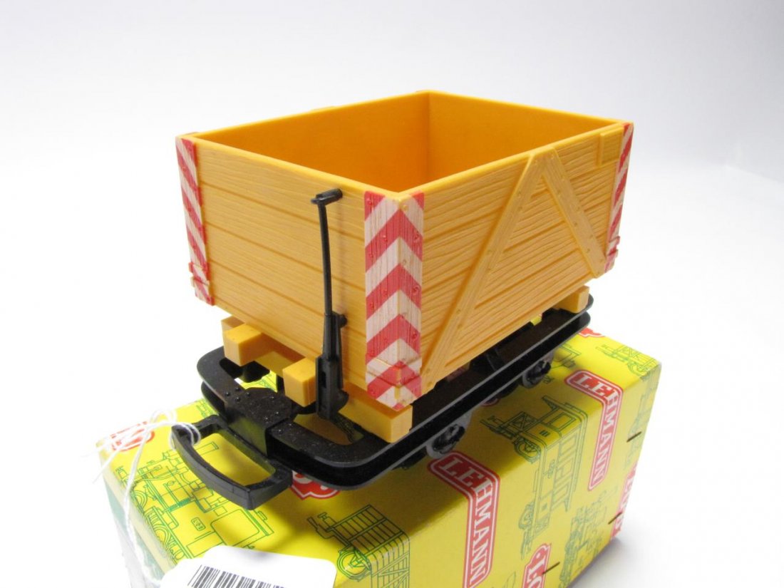 LGB G Scale #3510 Yellow High Side Gondola: LGB G Scale #3510 Yellow High Side Gondola, with original box