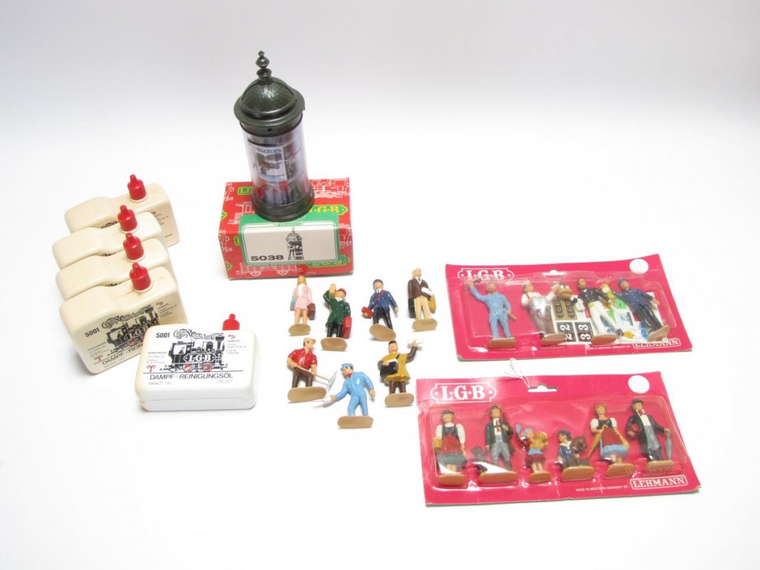 Group of LGB G Scale Miniatures and Accessories (1 of 4)