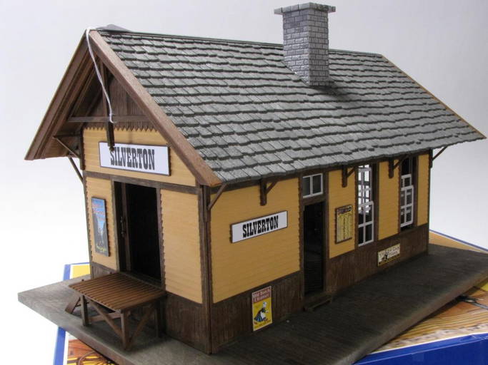 Pola/lgb G Scale Silverton Station