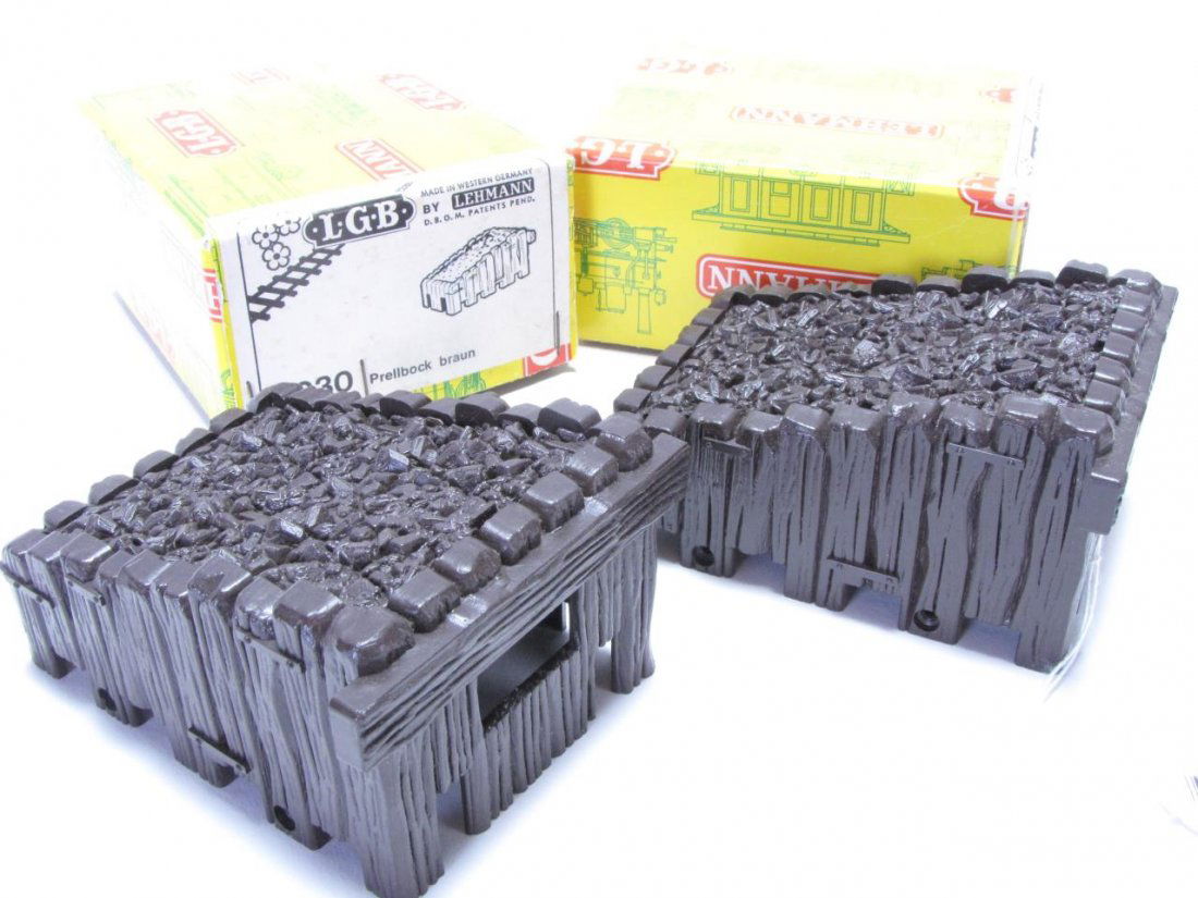 (4) LGB G Scale #1030 Track Bumpers (1 of 2)