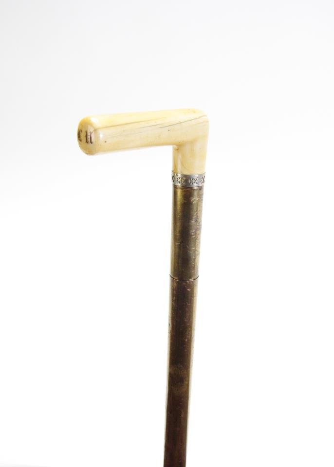 Brass Fruit Pickers Cane: Brass Fruit Pickers Cane, This incredible cane will make getting fresh fruits into your diet a little easier. Constructed entirely of brass, this walking stick unassumingly holds forks, a knife, an ap