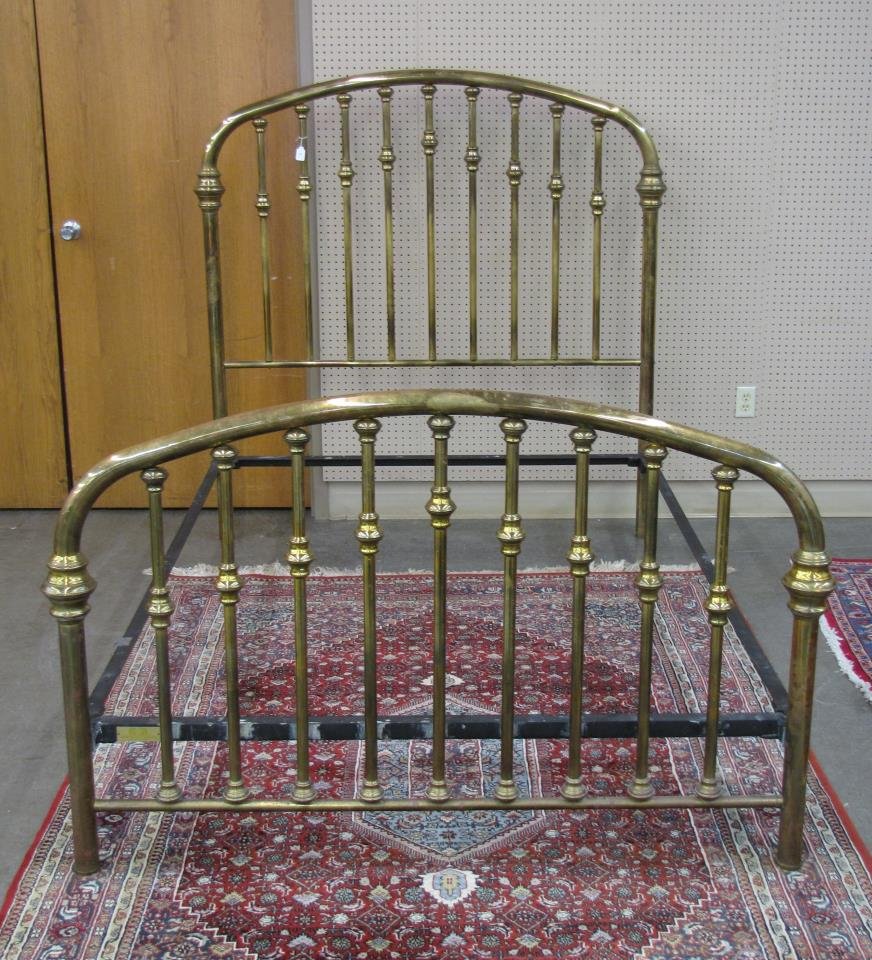 Vintage Brass Bed, Queen Size (1 of 3)