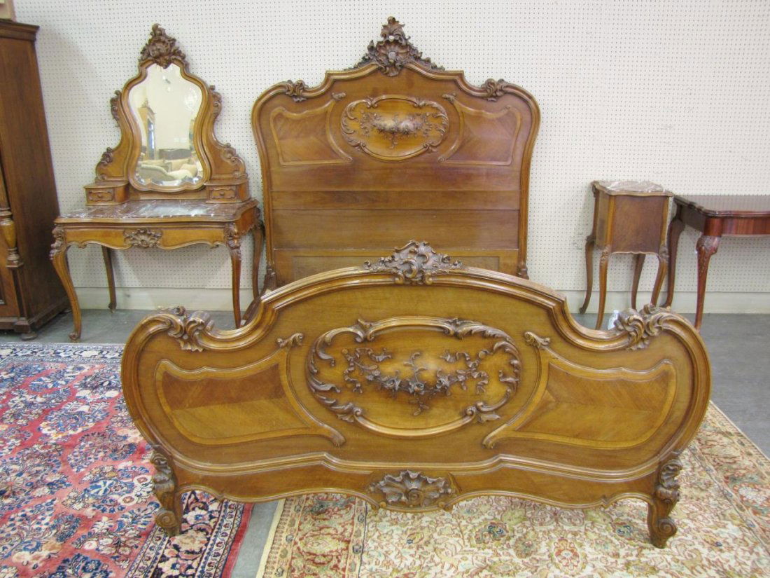 Louis XV Style Bedroom Group (1 of 10)
