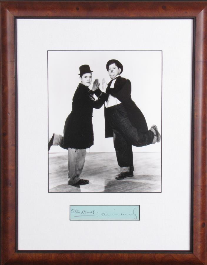 Stan Laurel, Oliver Hardy Historic Photo, Sig Card (1 of 2)